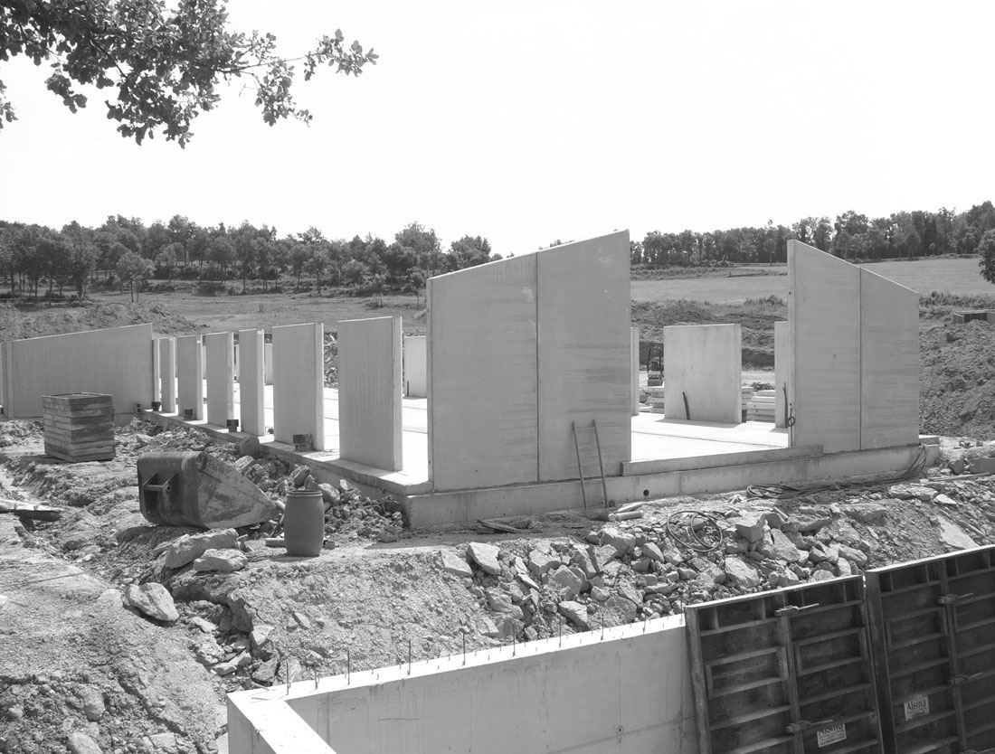 Centro equino Lluçanès construcción hormigón prefabricado Roansa