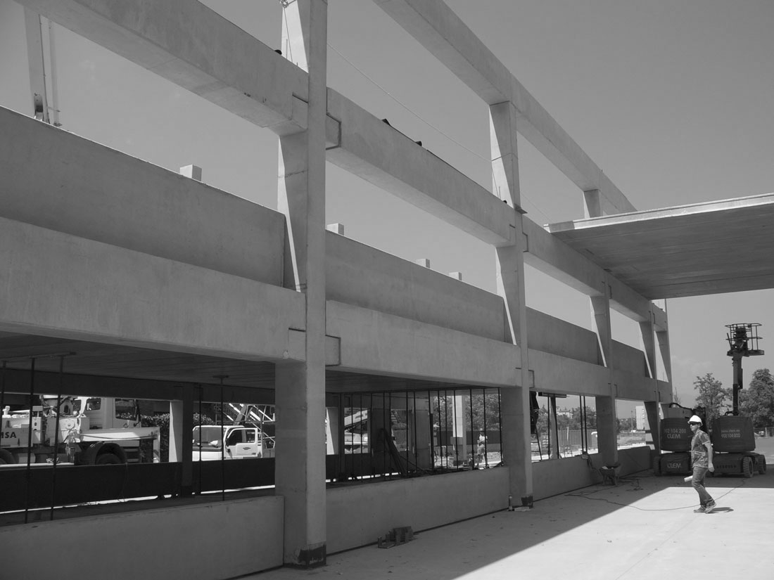 Institut Vic edificación hormigón prefabricado Roansa