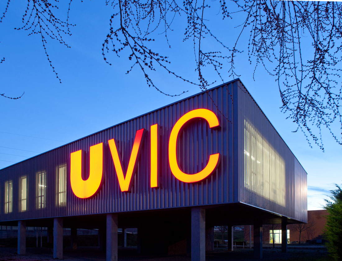 Universitat de Vic edificación hormigón prefabricado Roansa